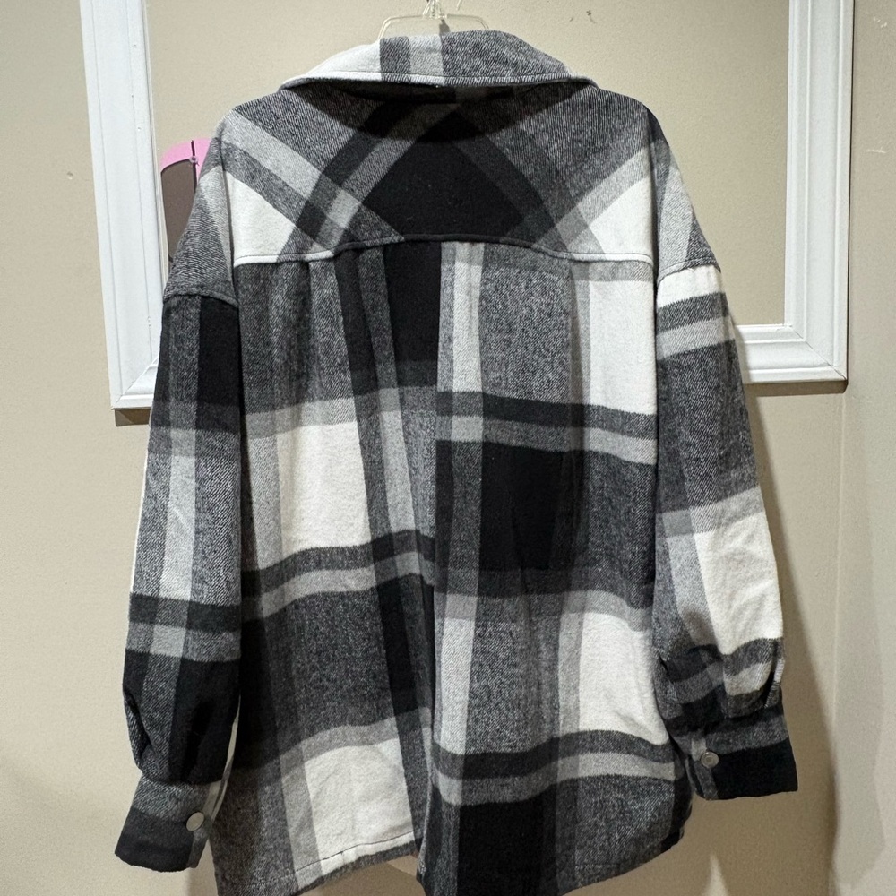 HYFVE Black and White Plaid Jacket - Picture 2 of 4
